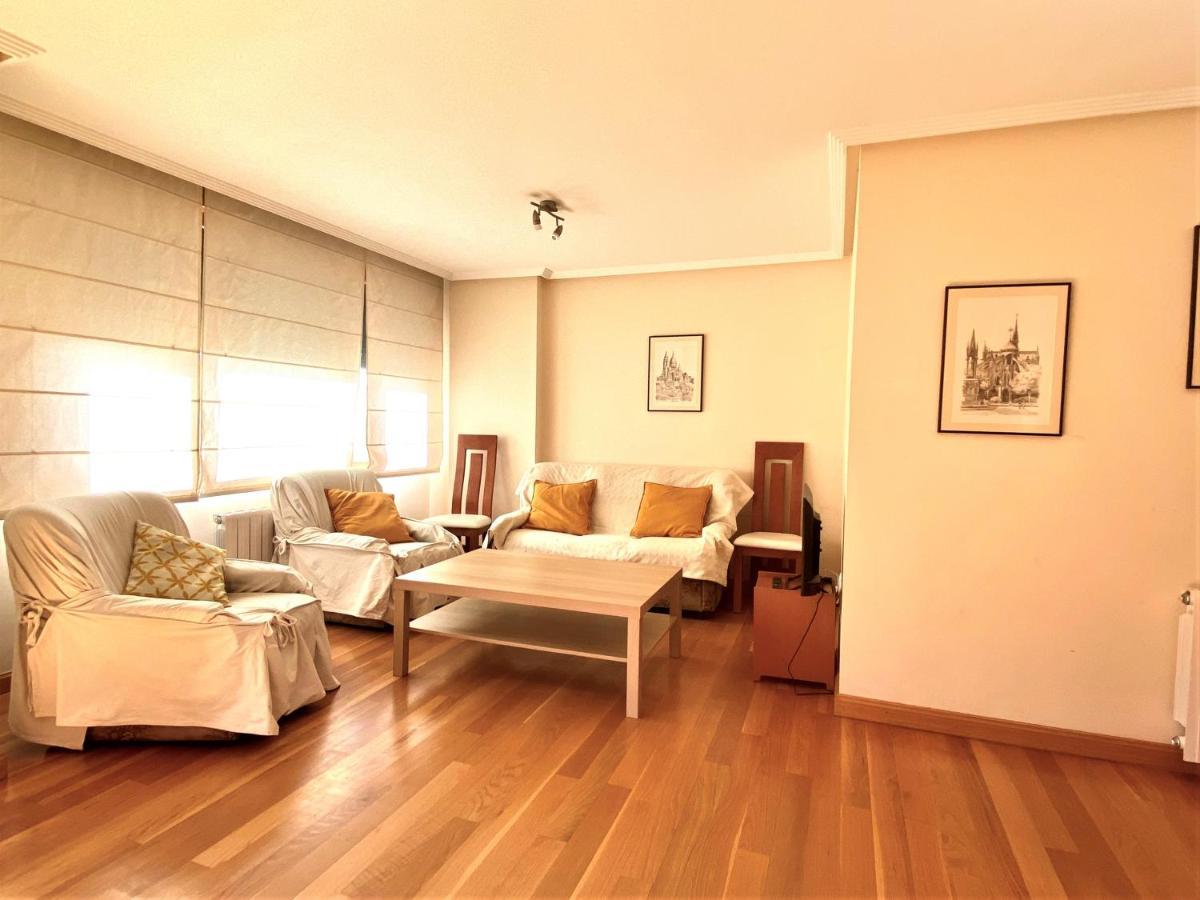 Apartamento Housingleón - San Marcos con garaje Exterior foto